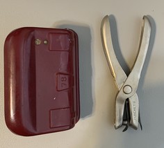 Vtg Hand Punch And 2 Hole  Punch Adjustable Red Made in Austria 78 Offic... - €6,06 EUR