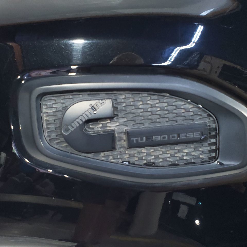 2018 Nissan Titan XD OEM G41 Magnetic Black Pearl Front Left Fender Item image 10