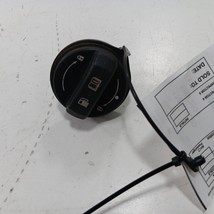 Kia Optima Gas Tank Fuel Cap  2020 2019 2018 2017 - $27.72 CAD