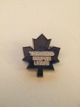 Toronto Maple Leafs NHL National Hockey League vintage metal &amp; enamel lapel pin - £11.36 GBP