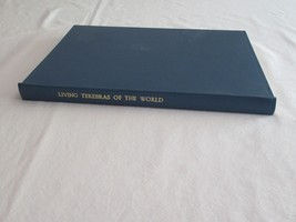 SIGNED Living Terebras of the World Walter O. Cernohorsky  by Twila Brat... - £37.87 GBP
