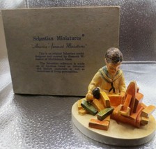 Vintage 1979 Sebastian Miniatures Figurine Boy BUILDING DAYS 2931/10000 - $9.94