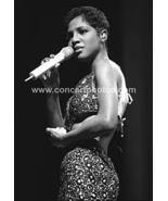 Toni Braxton - 8x10 BW Photograph - $298.06 MXN