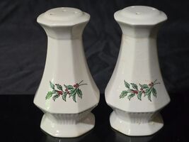 NIKKO 4&quot; Salt And Pepper Shaker Set CHRISTMASTIME - With Bottom Stoppers... - $9.98