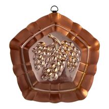 Vintage West Bend Copper Tone Grape Mold Wall Hanging Kitchen Decor - $19.80