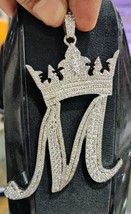 1.5 KT Diamanti Finti 14k Placcato Oro Bianco su Misura Iniziale M Crown Pendant - £128.59 GBP
