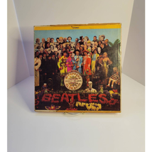 The Beatles Sgt. Pepper&#39;s Lonely Hearts Club Band LP Vinyl Capitol 1967 Record - £31.13 GBP