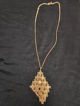 Vintage Sarah Coventry Goldtone &quot;GOLDEN PETALS&quot; Necklace - $21.76 CAD