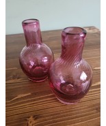 Pilgrim Cranberry Glass Swirl Hand Blown Pink Small Bud Vase Vanity Perf... - £18.26 GBP