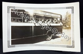 1930s Willett Motor Coach, Pretty Girls Bus Lesbian Interest Photo B&amp;W Snapshot - £2.71 GBP