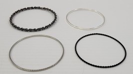 AR5) Mixed Lot of 4 Junk Drawer Costume Jewelry Woman Bracelets - $182.25 MXN