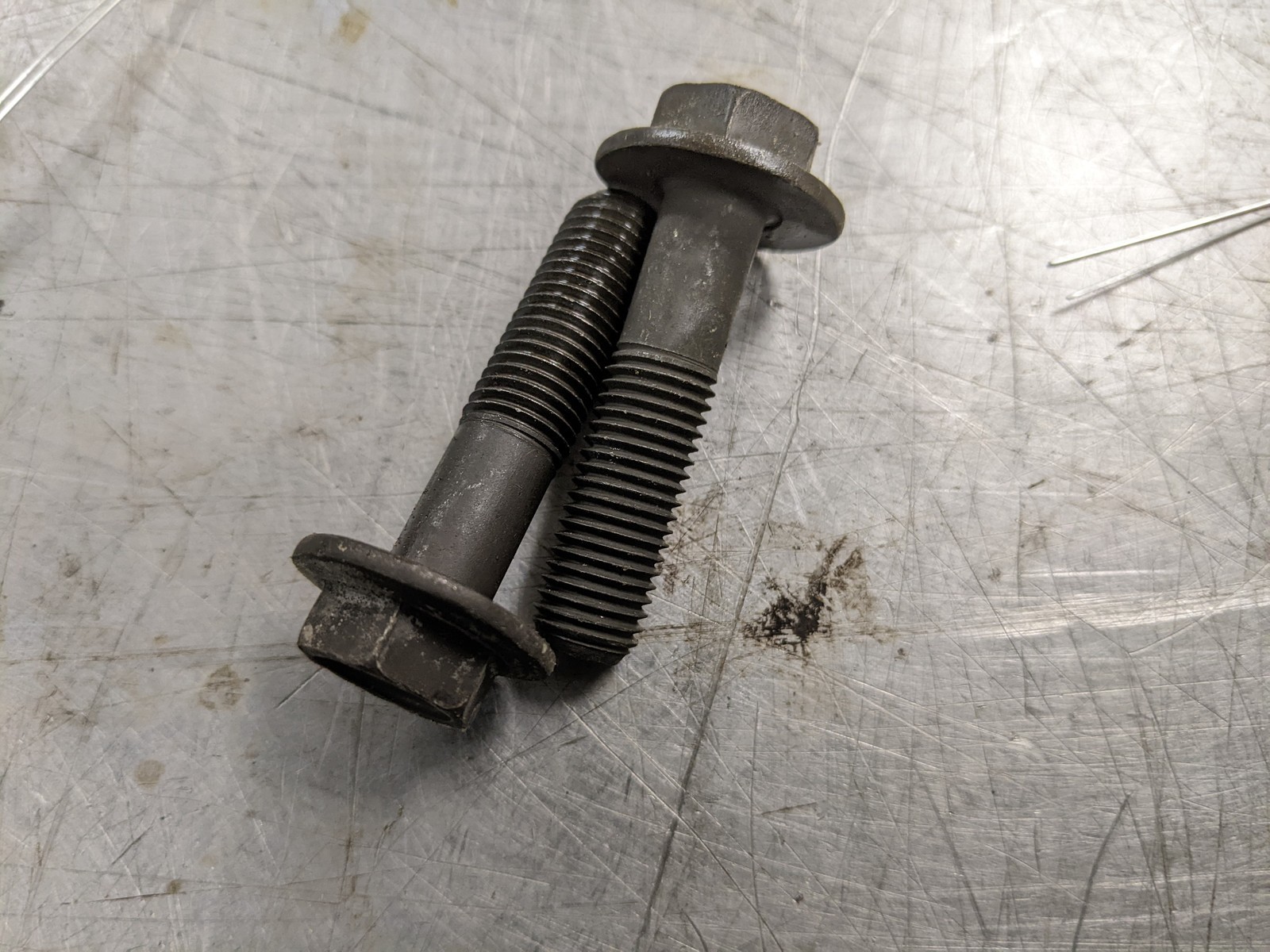 Camshaft Gear Bolts Pair For 12-15 Kia Optima  2.4 - $19.75
