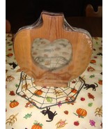 Frame Pumpkin Shape Wood Frame - $339.06 MXN