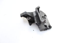 86-95 MERCEDES-BENZ W124 300E POWER STEERING PUMP MOUNT BRACKET Q1852 image 7