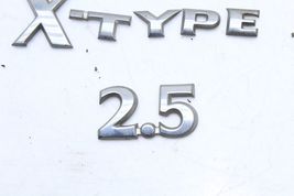 02-08 JAGUAR X-TYPE 2.5L REAR EMBLEM BADGE LETTERING Q2581 image 4