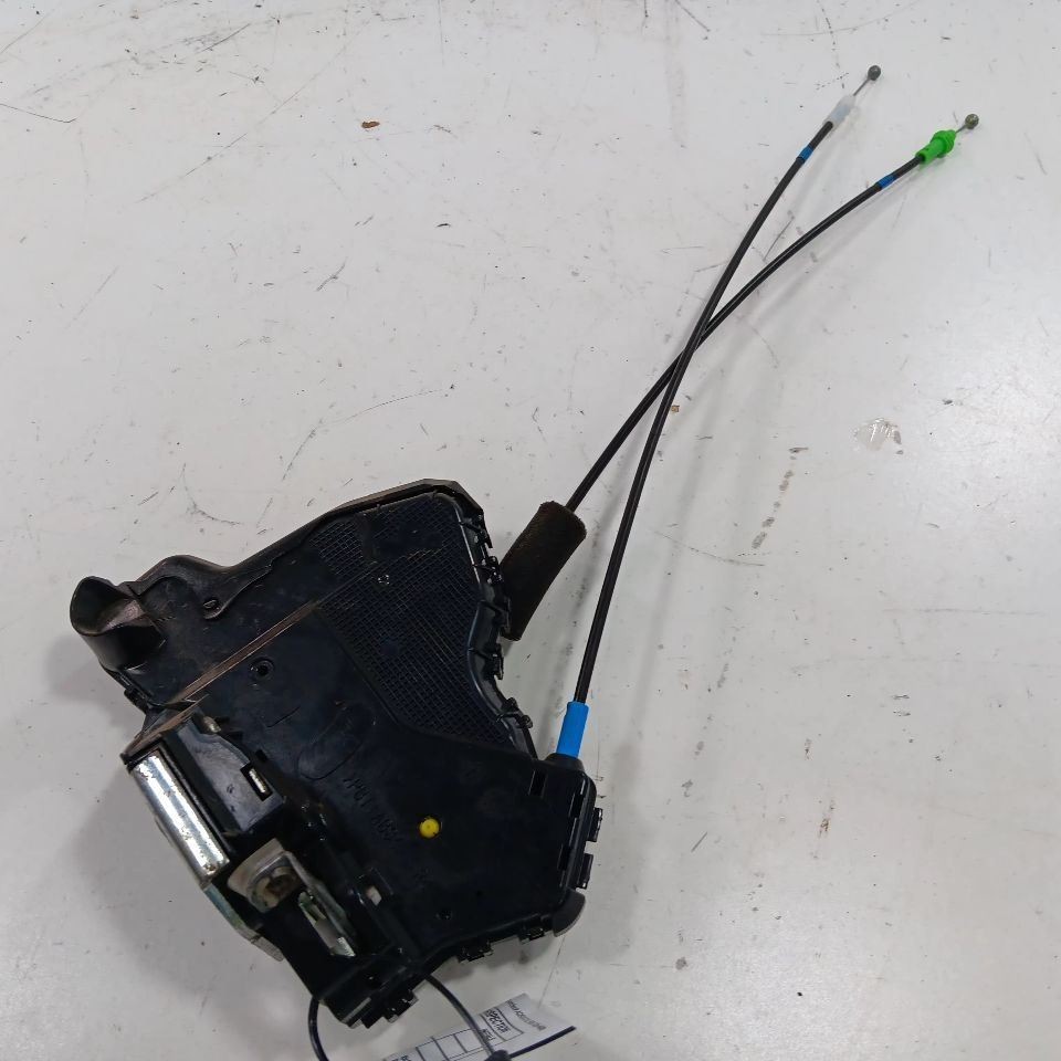Toyota Prius C Door Latch Lock Right Passenger Front  2017 2016 2015 201... - $32.35