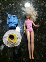 1987 Mattel Barbie Teen Skipper Doll Pink Swimsuit & Clothes Lot - £25.05 GBP