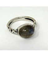 Artisan Sterling Silver Gray Moonstone Cabochon Ring, Size 6 - $401.63 MXN