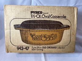 Vintage Pyrex &quot;Old Orchard&quot; (No.943-47) Oval Casserole Baking Dish (1.5 Qts) - £61.63 GBP