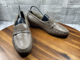 SAS Kitten Heels Women 10M Easier Shoes Brown Leather Slip On Tripad Com... - $516.95 MXN