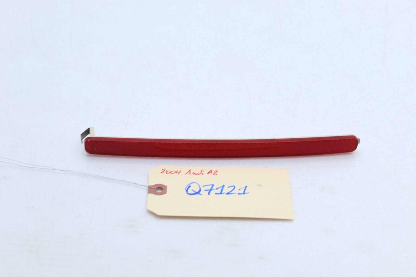 04-10 AUDI A8 L REAR BUMPER LIGHT MARKER REFLECTOR Q7121 - $34.36