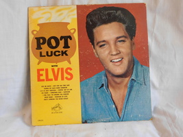 Elvis 33 LP Album Pot Luck #LPM-2523 - £22.97 GBP