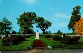 Vtg Postcard Horse Cemetery, Calumet Farm, Lexington Kentucky - £4.59 GBP