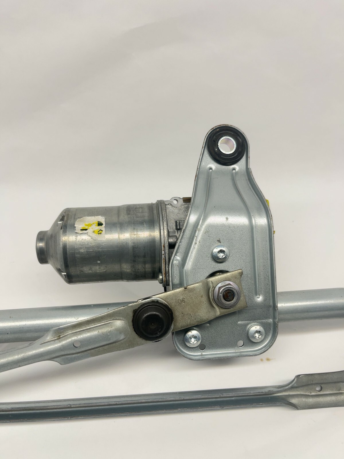 2021-2025 Chevrolet Trailblzer 1.3L Front Windshield Wiper Motor Assembly OEM Item image 9