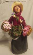 Byers’ Choice The Carolers Woman With Baskets Of Flowers Cries Of London... - £47.85 GBP