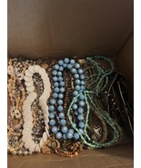 10lbs Wearable Jewelry - $1,216.90 MXN