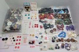 Vtg Buttons Sewing Mixed Estate Lot 3+ lbs Retro Bakelite Plastic MCM Wood 60&#39;s - £22.93 GBP