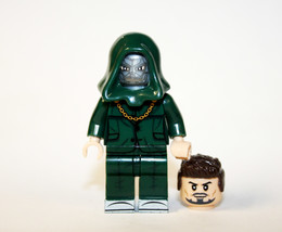 MV Doctor Doom Marvel Movie Fantastic Four Minifigure US Shipping Warehouse - £5.94 GBP