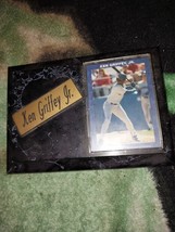 Ken Griffey Jr. Rookie w/plaque - £7.47 GBP