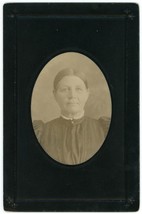 Circa 1890&#39;S Cabinet Card Older Woman Wearing Black Victorian Dress Oval Frame - £7.41 GBP