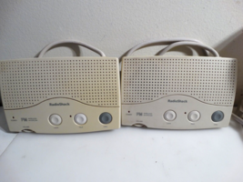 Radio Shack FM Wireless Intercom 43-493 AC 120V 60HZ 5W Set of 2 - £15.48 GBP