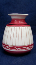 Vintage 4 1/2” Mid Century Modern Pottery Vase Norway 908 B Signed Elle - £27.69 GBP