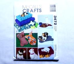 McCalls 3472 8 Pet Accessories-Bed, Pillows, Gift Sack, Mat, Collars, Uncut - £11.83 GBP