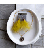 Dangling Yellow Feather Pierced Earrings by Lerner Fly Free Necklace By ... - $32.65 MXN