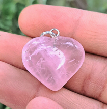 Natural Rose Quartz Women Pendant Carved Heart Shaped Love Gemstone 20cm - $9.89
