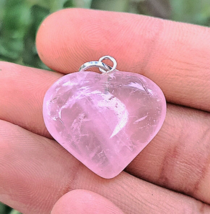 Natural Rose Quartz Women Pendant Carved Heart Shaped Love Gemstone 20cm - £7.90 GBP