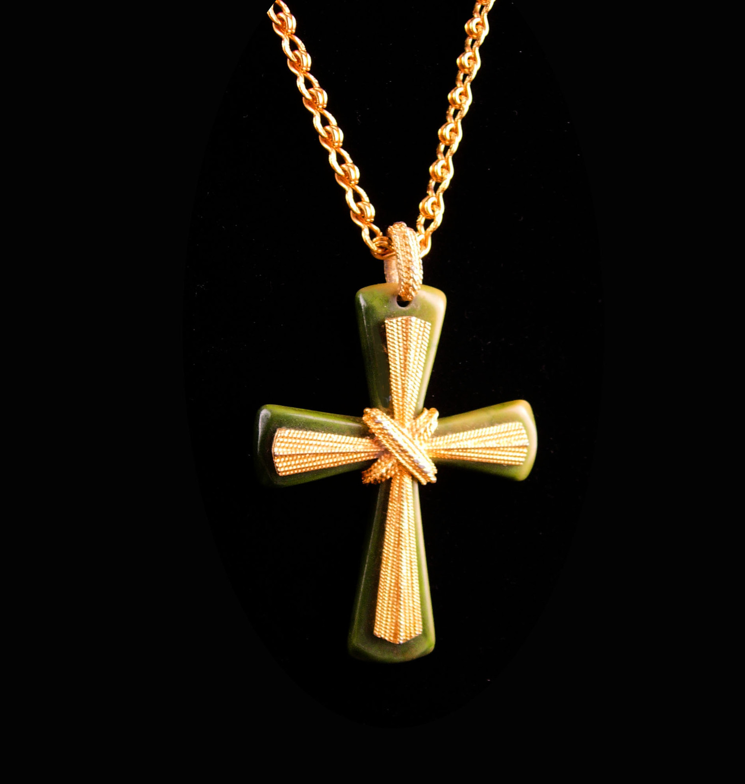 Primary image for Gorgeous BIG gothic Cross necklace - vintage celtic green - religious gift - iri