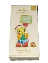 2006 Twuthful Tweety Hallmark Ornament Looney Tunes Magic Light - £12.12 GBP