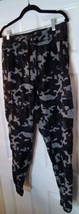 Dogg Supply By Snoop Dogg Cargo Camouflage Men Pants Size Medium BOX-A AM  - $32.99