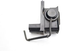00-05 TOYOTA CELICA AIR CLEANER BOX BUTTERFLY VALVE VENT E2371 image 10