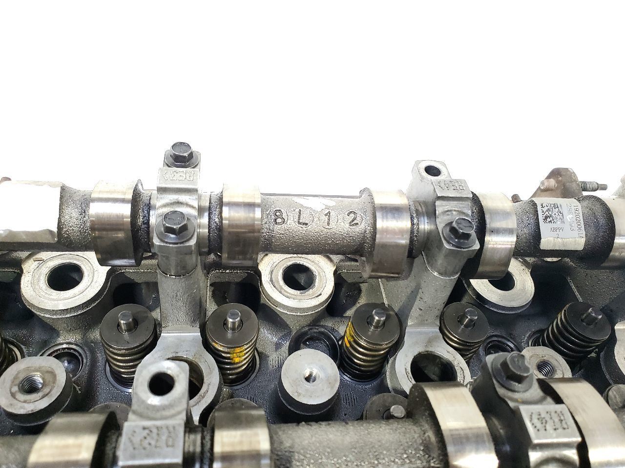 2016 2019 Nissan Titan XD OEM Cylinder Head With Cams And Exhaust Manifold  Item image 12