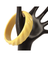 Vintage Bangle Bracelet Yellow with Twists 2.5 Inches Diameter - $146.16 MXN