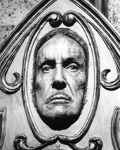 Vincent Price Staring Face Part Of Sculpture 8X10 Photo Print - £7.66 GBP
