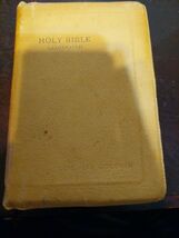 VTG Holy Bible Illustrated KJV World Publishing Zipper 1960s White USED - $14.85