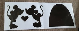 Minnie and Mickey Mouse disney couple love  with mouse hole black vinyl. - $55.41 MXN