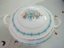 COALPORT Compatible with England &quot; Geneva&quot; pattern,covered vegetable tur... - £62.43 GBP